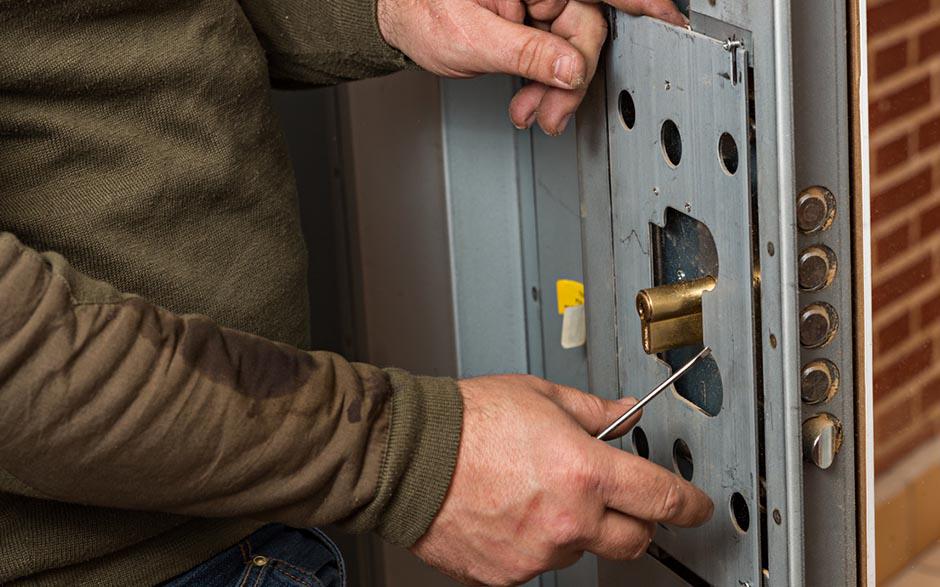 serrure installation Garches